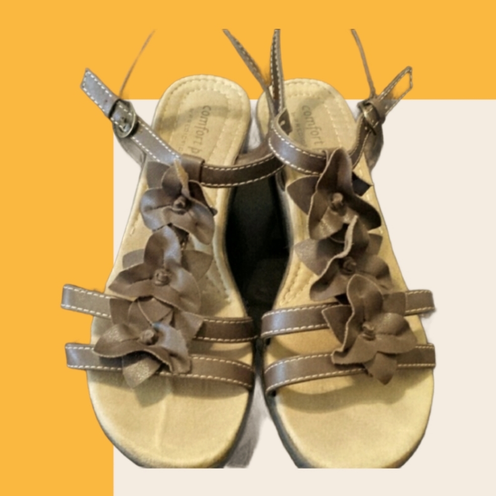 Predictions Brown Wedge Sandals 3" Heel size 9.5